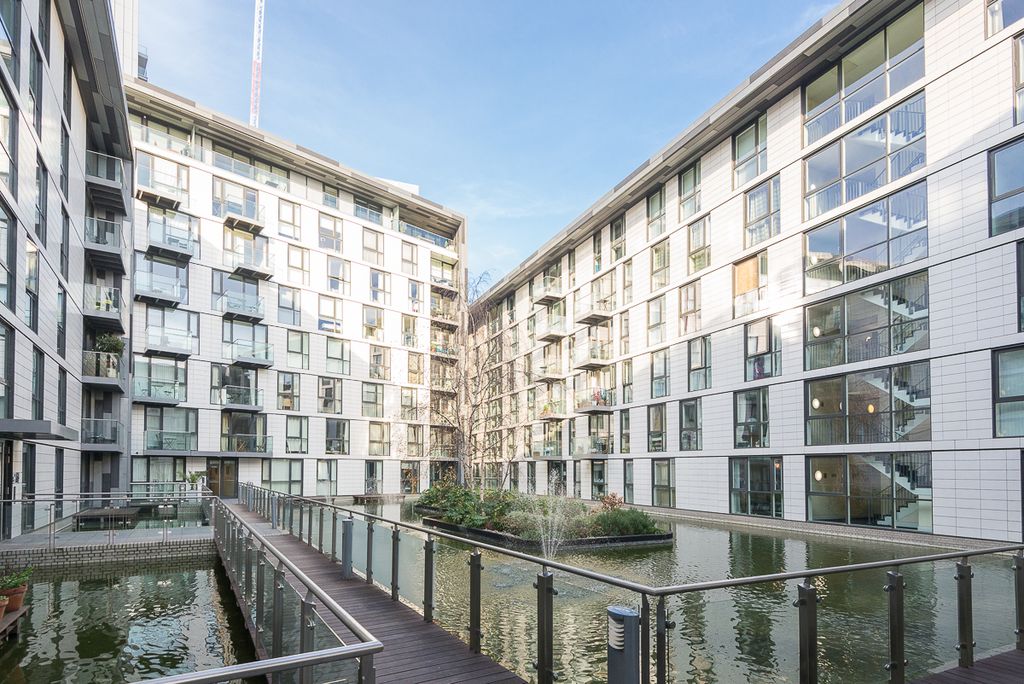 Property photo 1 of 29 Picture No. 14