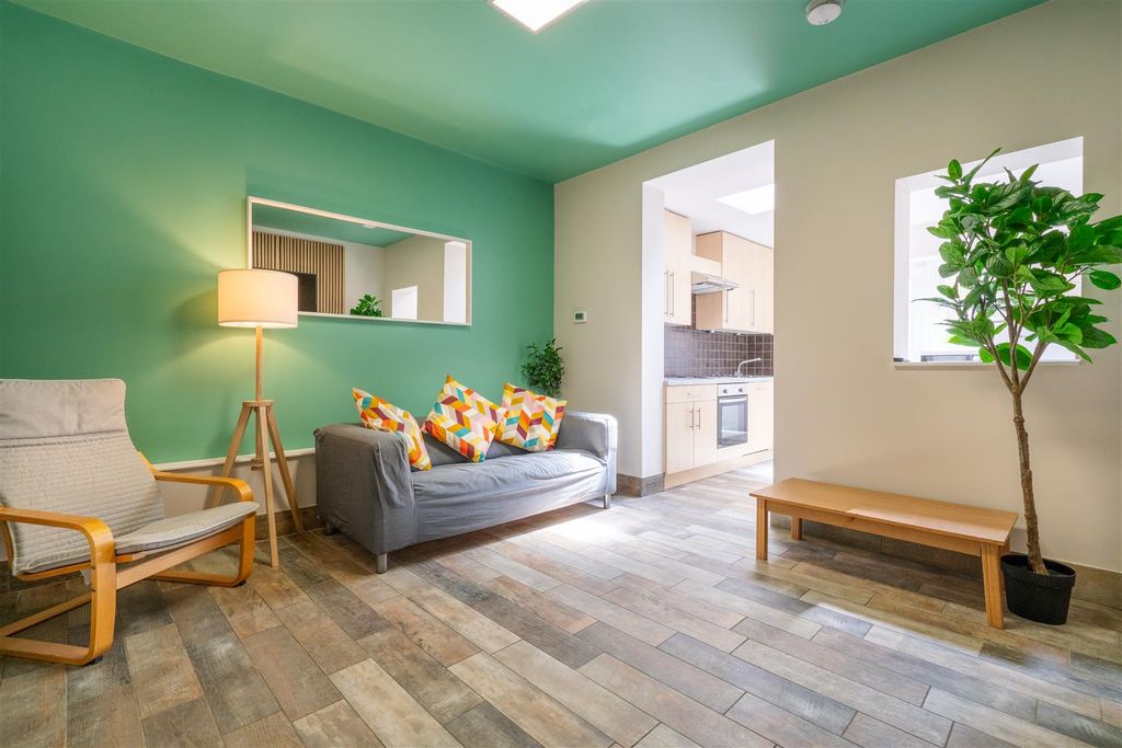 Property photo 2 of 12 _Ajh4621-Hdr.Jpg