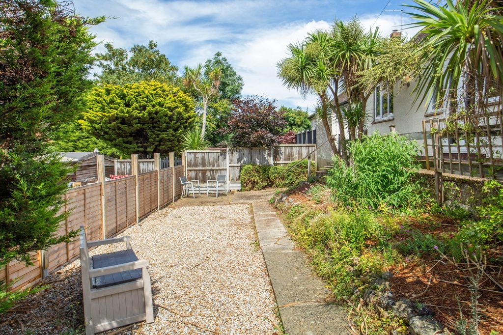 Property photo 3 of 17 Picture 3