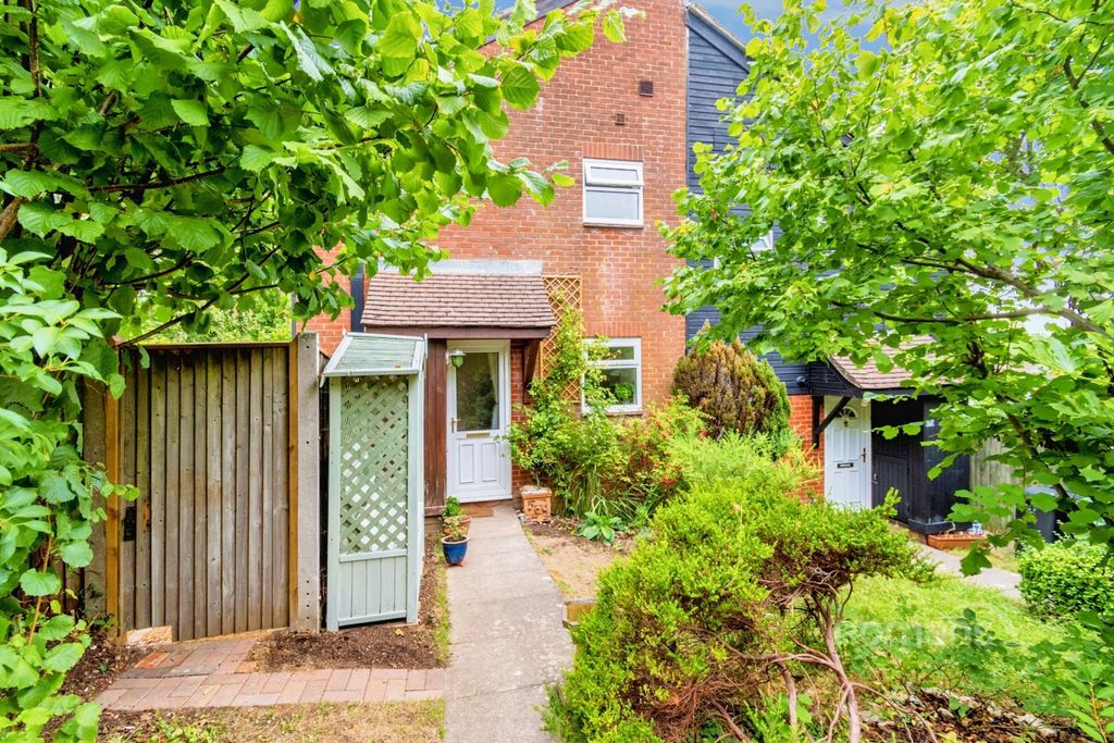 Property photo 1 of 8 Pbox-Img.Jpg