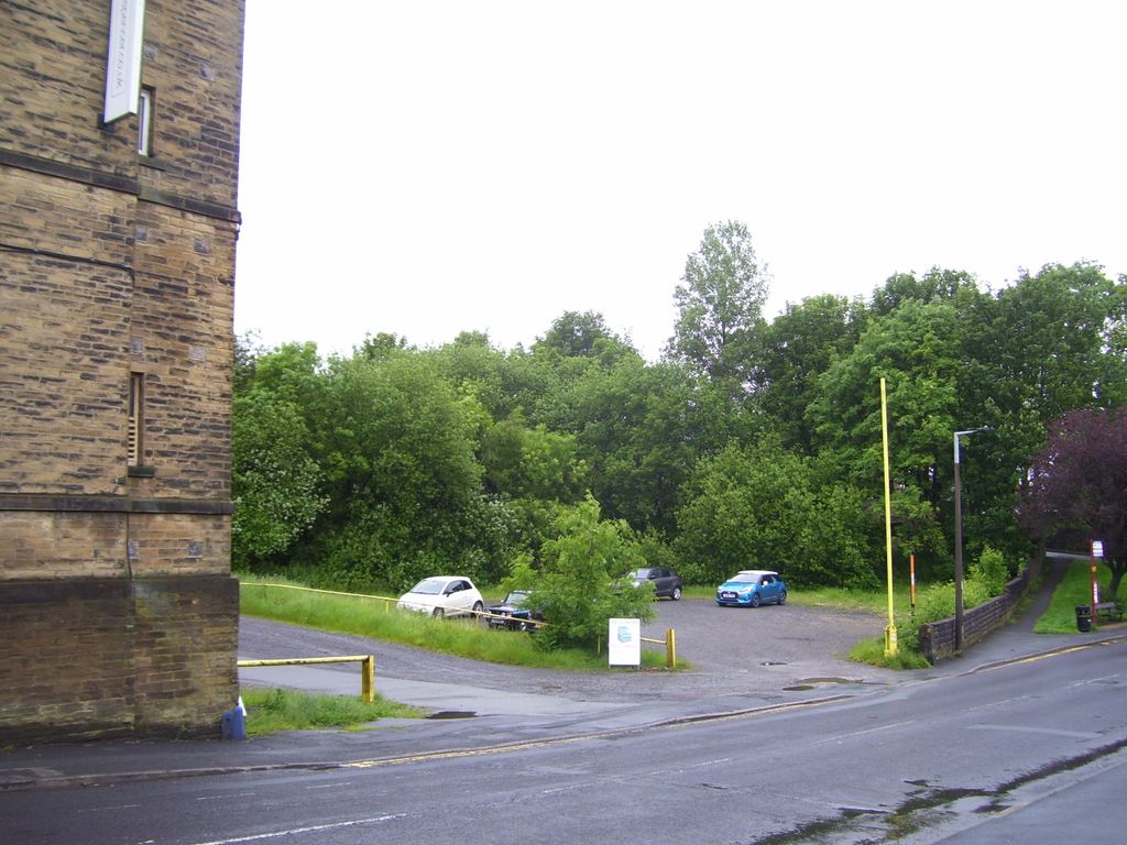 Property photo 2 of 3