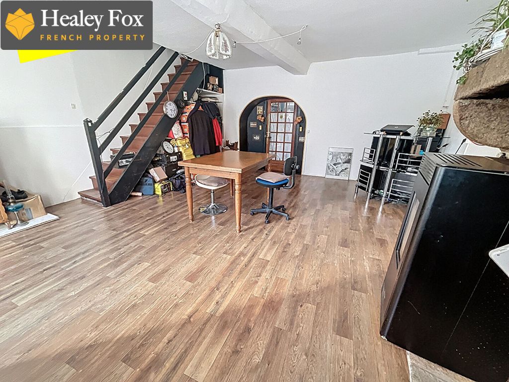 Property photo 3 of 10