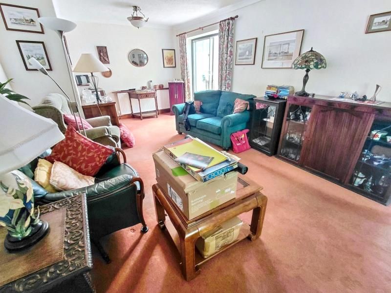 Property photo 3 of 12