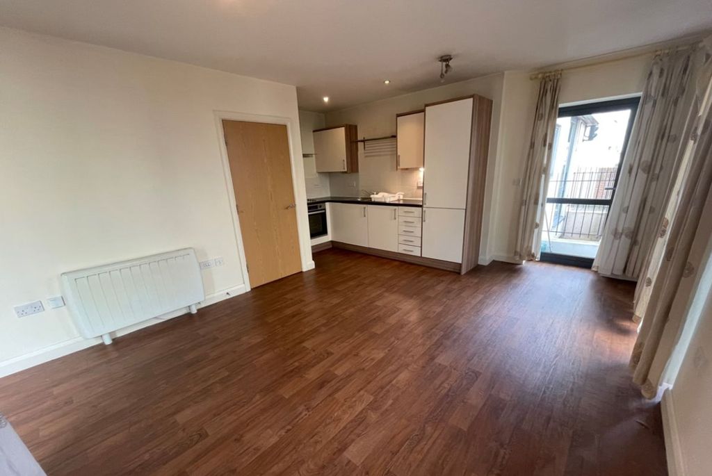 Property photo 2 of 10