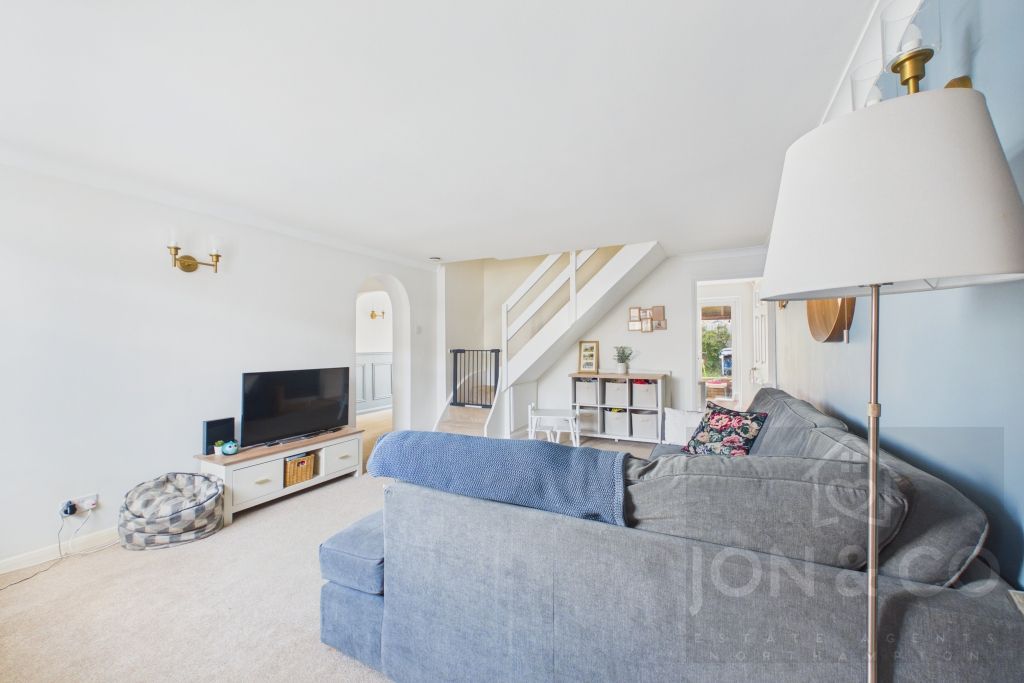 Property photo 2 of 14
