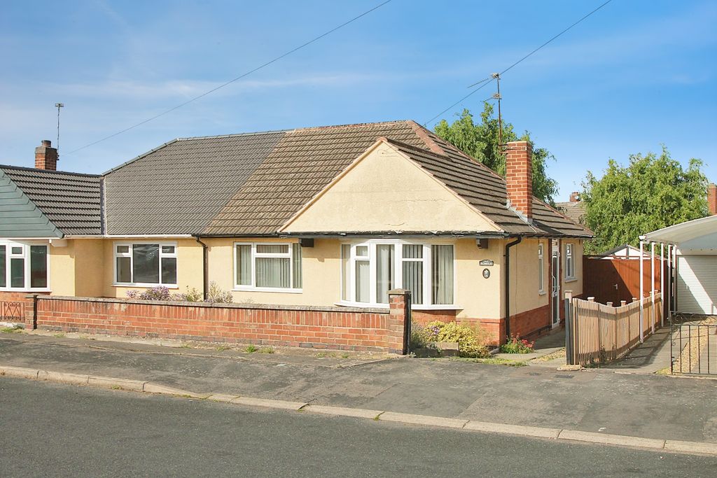 Property photo 1 of 19 Front