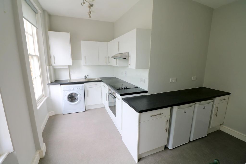 Property photo 3 of 8 Img_8489.Jpg