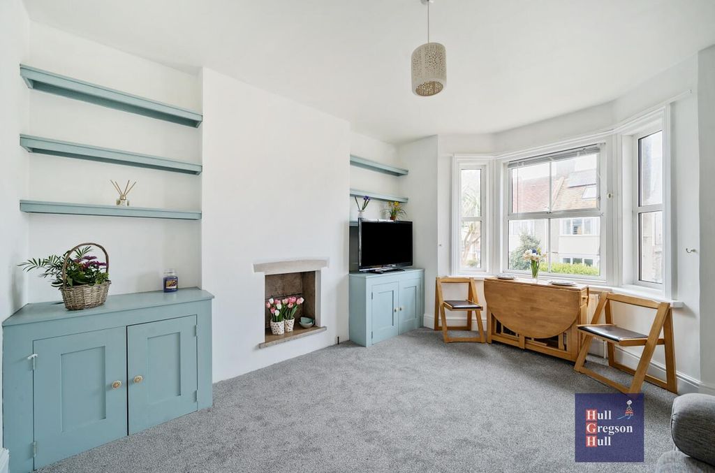 Property photo 2 of 18 B82Ba928-0329-44c9-A112-Bcd03A9c465B.Jpg