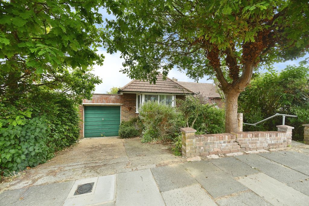 Property photo 1 of 25