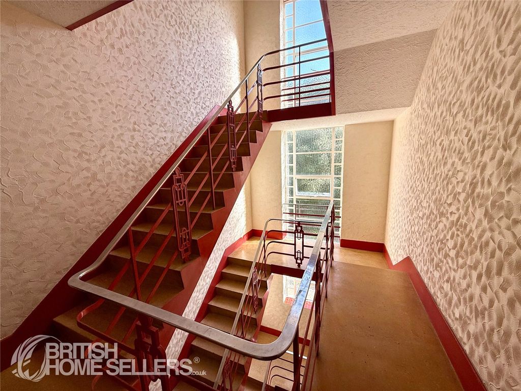 Property photo 2 of 14 Picture No. 04