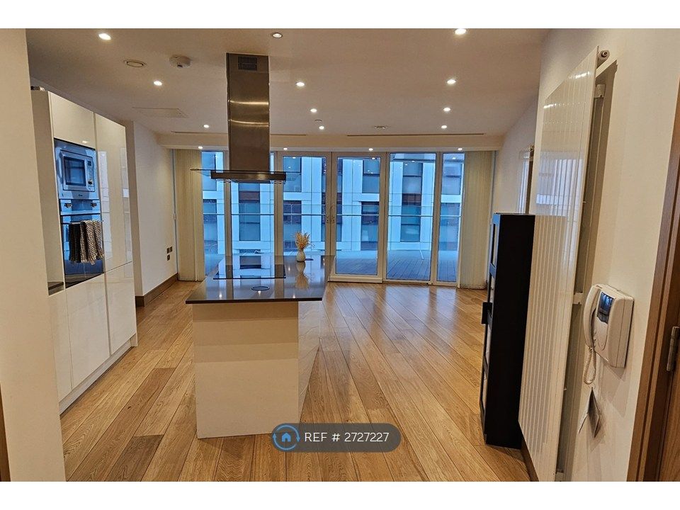 Property photo 2 of 11 Concierge