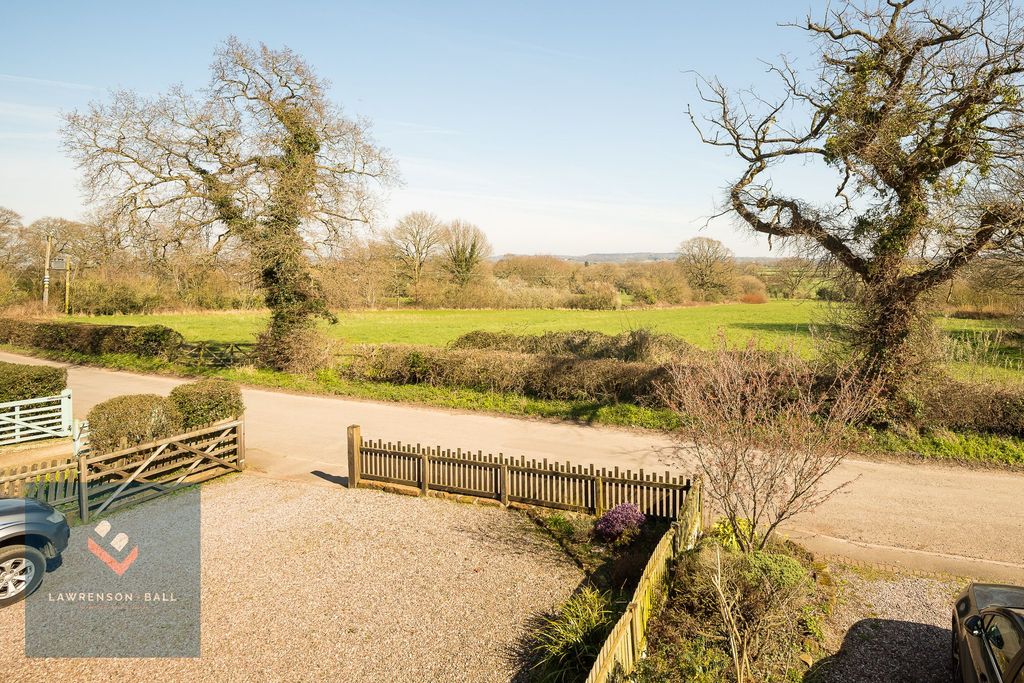 Property photo 2 of 20 Front View