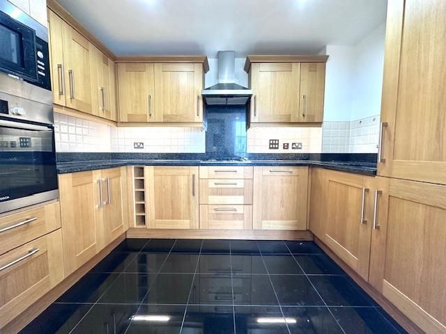 Property photo 3 of 8 Img_0371.Jpg