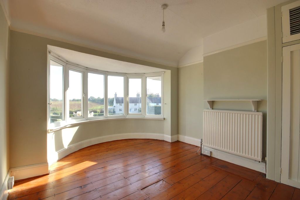 Property photo 2 of 10 Master Bedroom