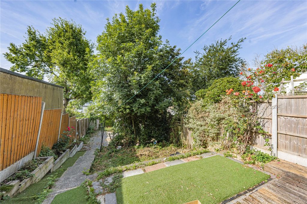 Property photo 2 of 12 Picture No. 09