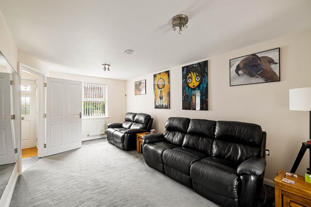Property photo 2 of 22