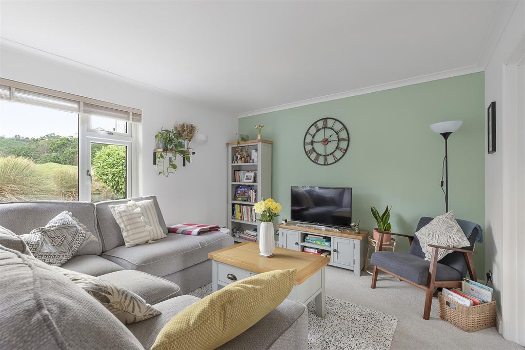 Property photo 3 of 34 Img_4772.Jpg