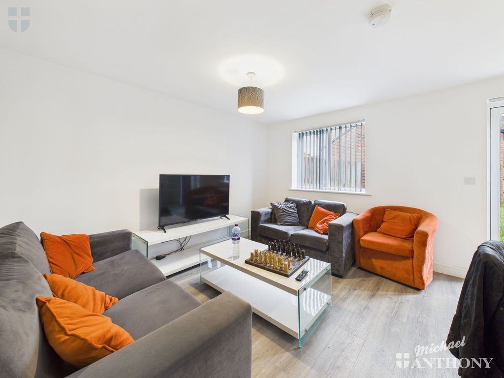 Property photo 2 of 12 827A04B5ee3248d5A2c96Eecef7Ace8c_80_Cam03852G0-Pr0533-Still011