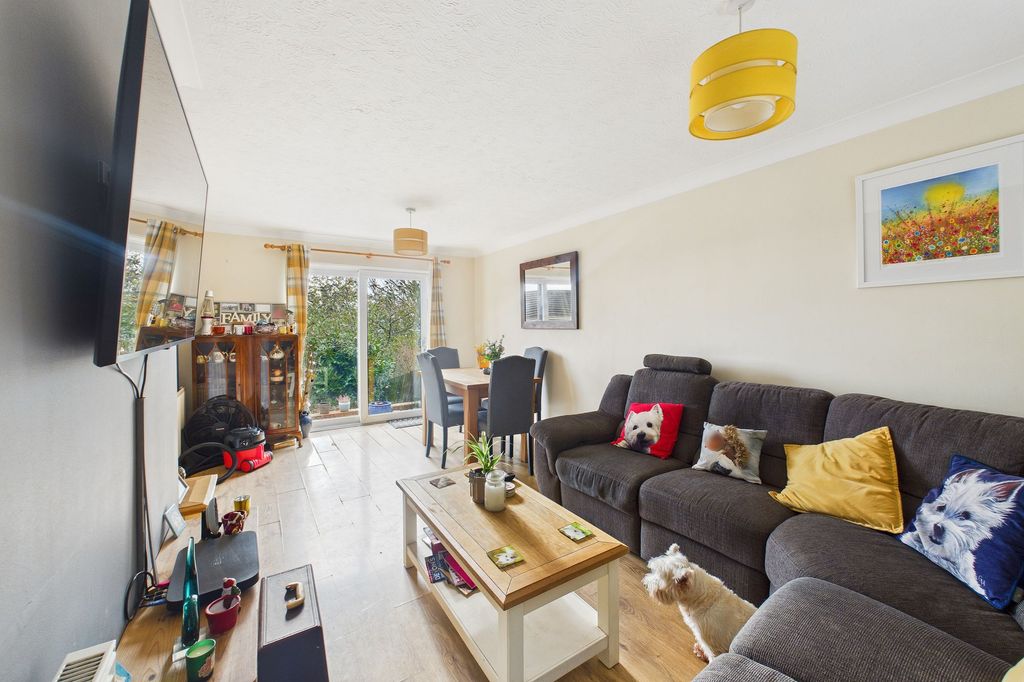 Property photo 2 of 13