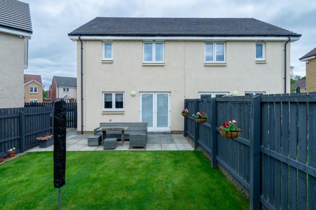 Property photo 2 of 16 External
