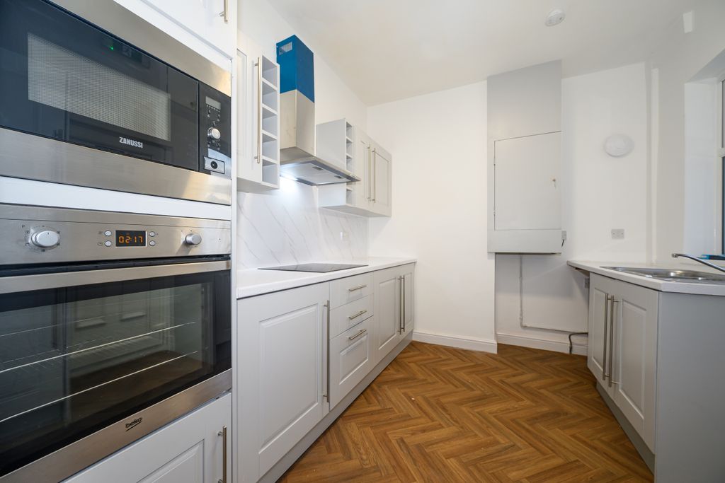 Property photo 3 of 8 _Dsc8327