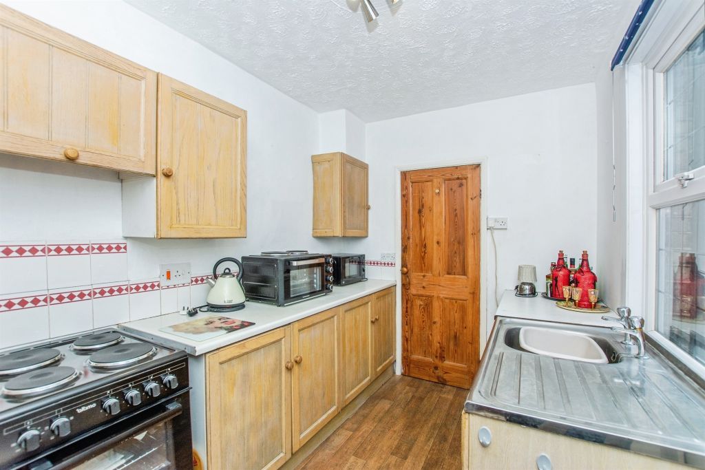 Property photo 2 of 20