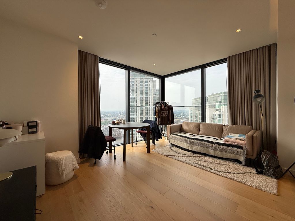 Property photo 2 of 25