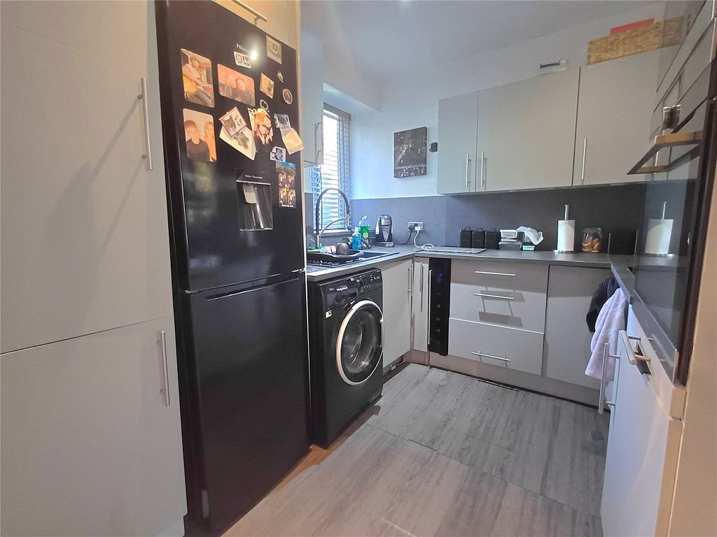 Property photo 3 of 13 Kitchen