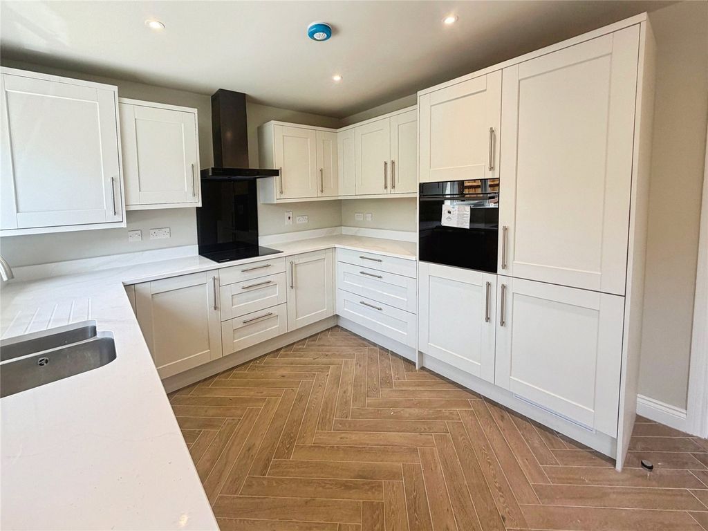 Property photo 3 of 15 Picture No. 04