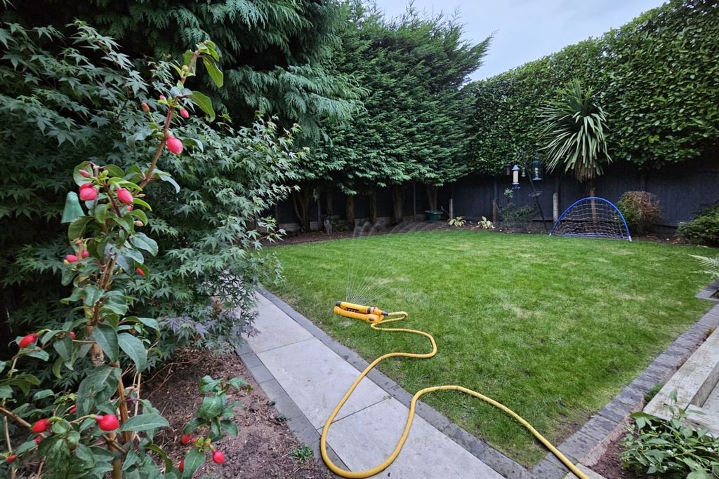 Property photo 2 of 3