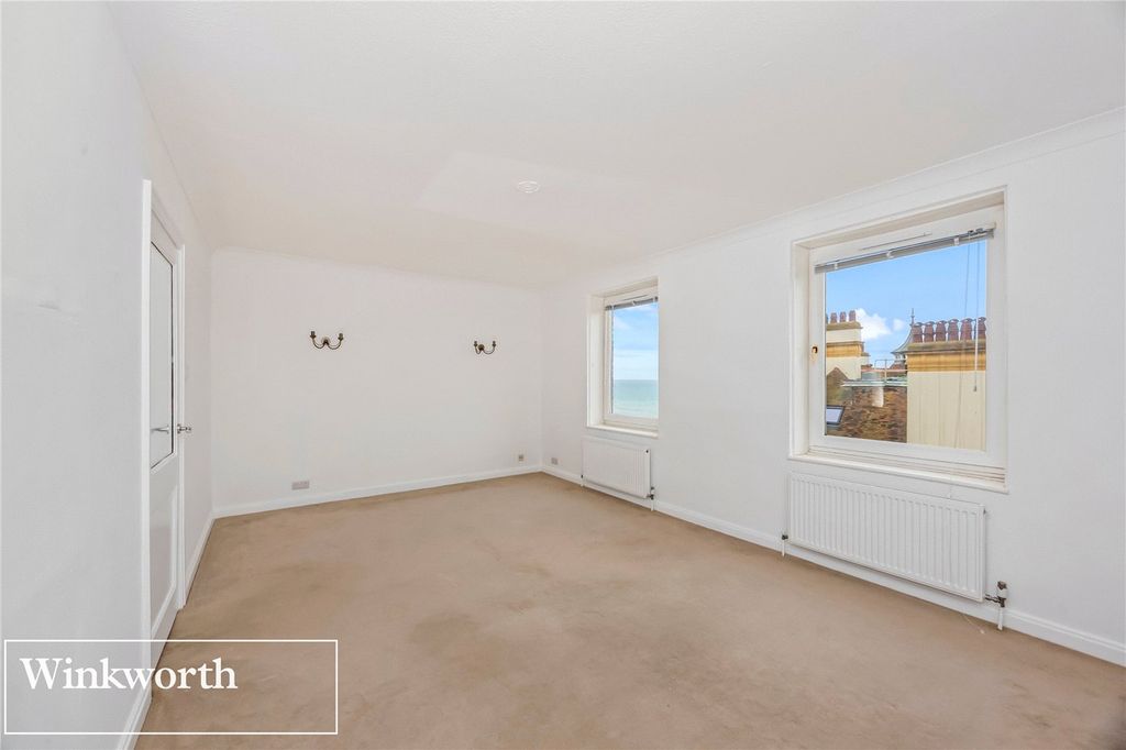 Property photo 3 of 13 Picture No. 19