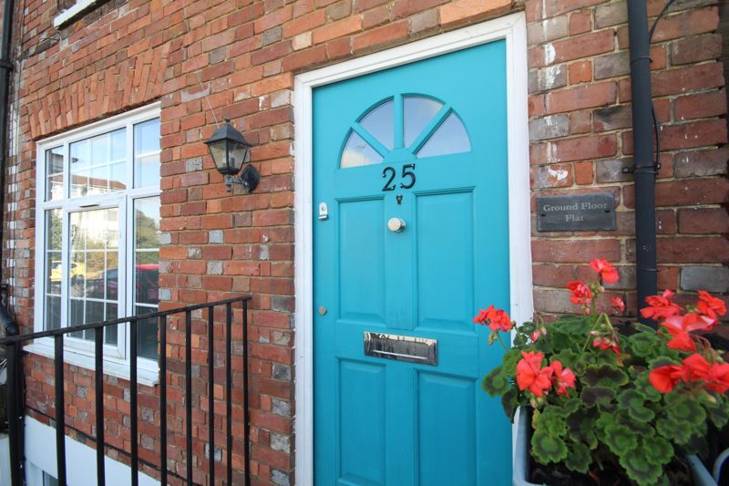 Property photo 1 of 10 Photo 9