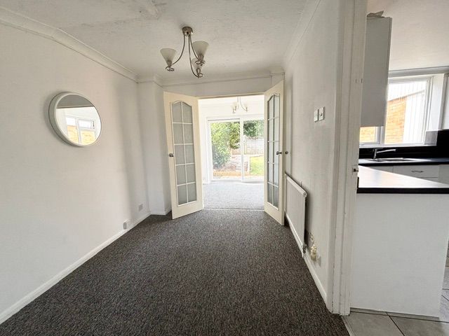 Property photo 3 of 16 Dining Room