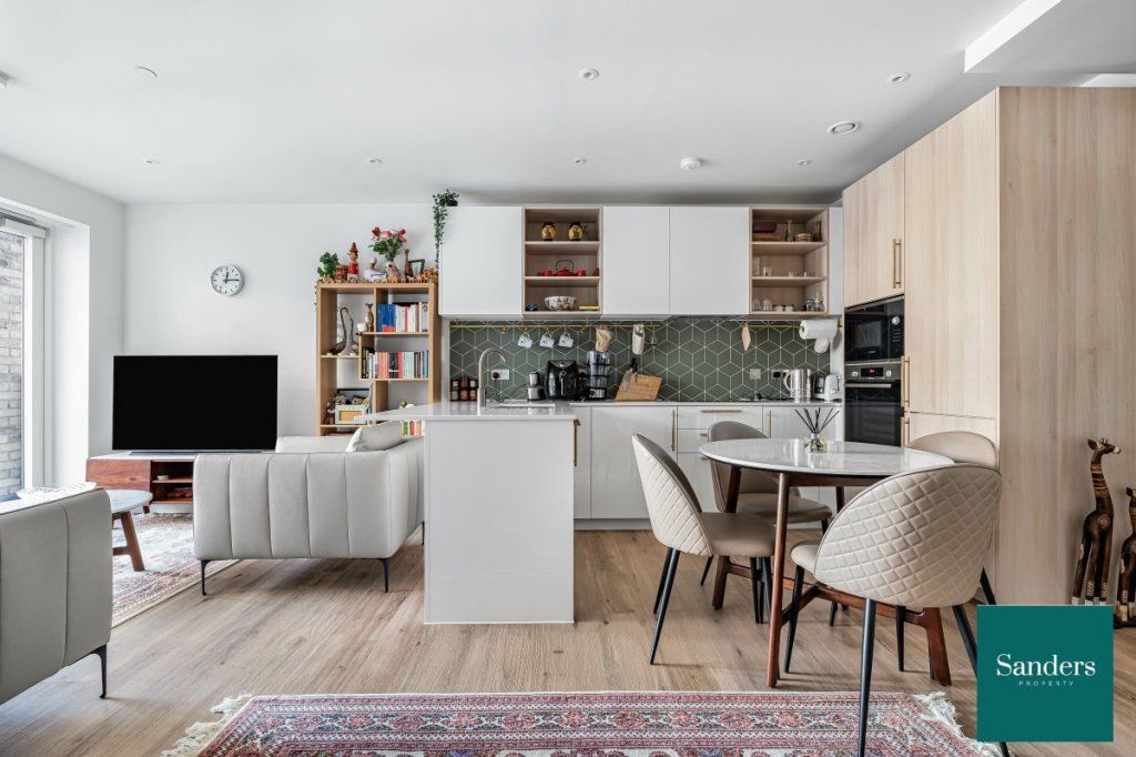 Property photo 3 of 23