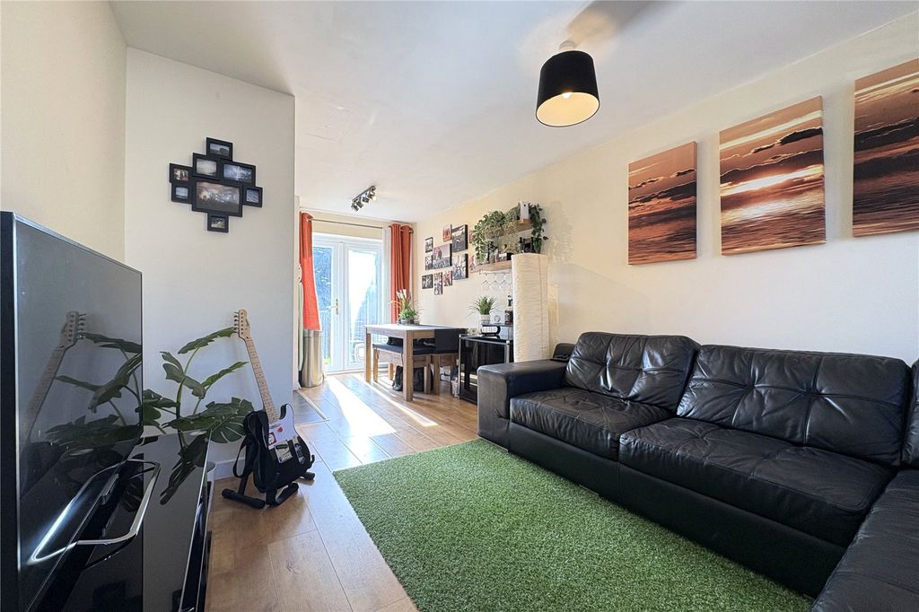 Property photo 2 of 11 Picture No. 09