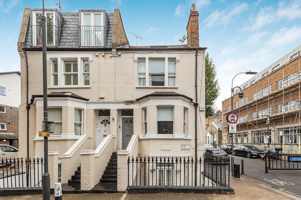 Property photo 1 of 36