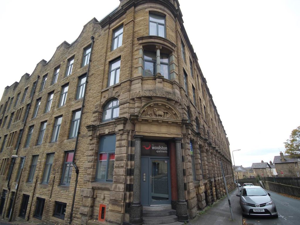Property photo 1 of 8 Building