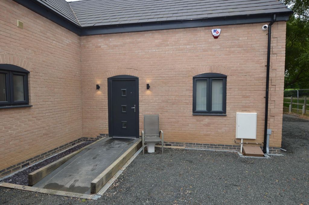 Property photo 1 of 11 Front.Jpg