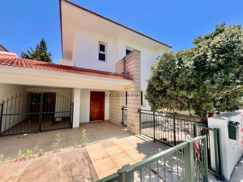Property photo 1 of 34