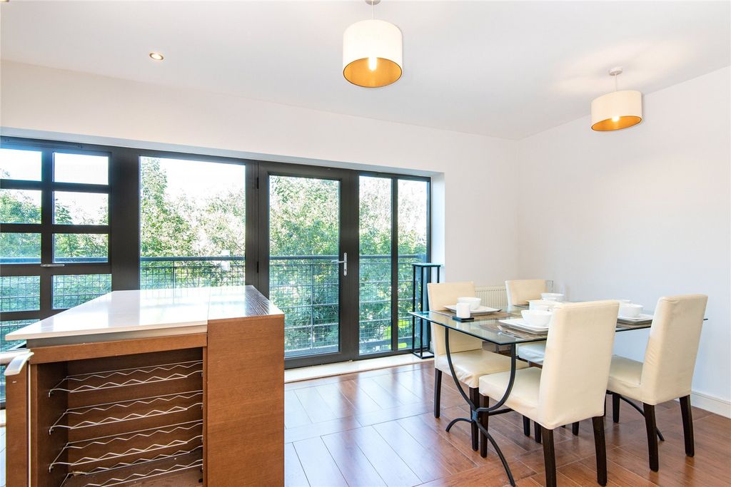 Property photo 1 of 12 Dining Room