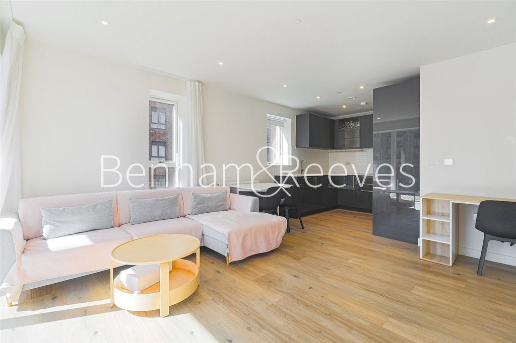Property photo 3 of 17 Picture No. 04