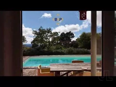 Property photo 2 of 54