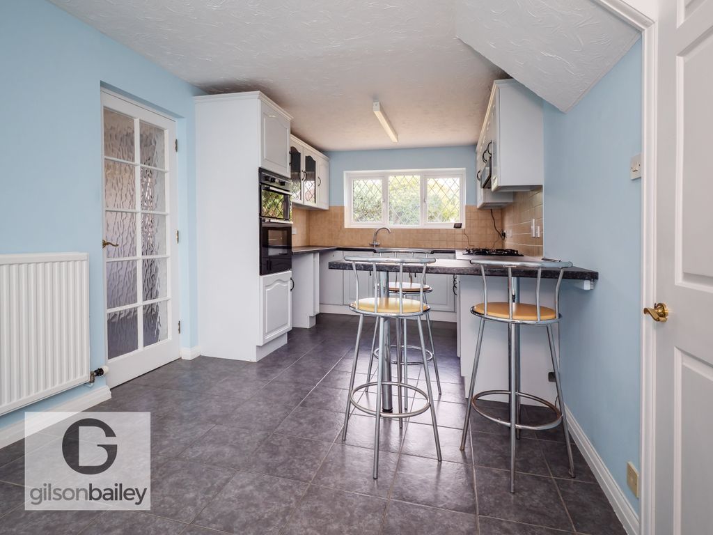 Property photo 3 of 18 5Seppingslane-55