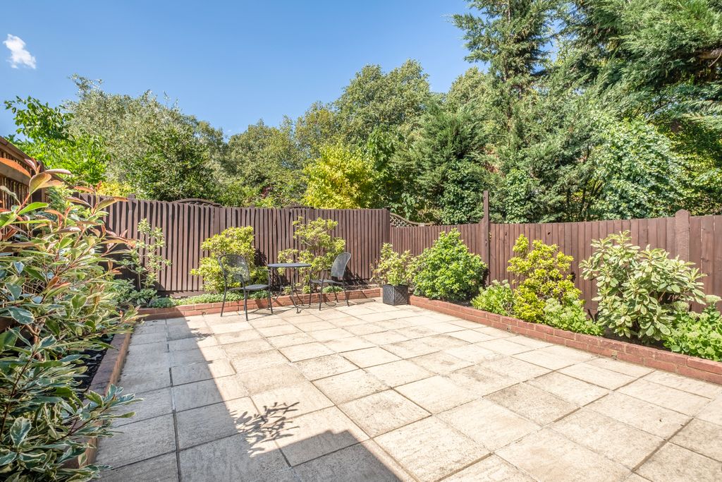 Property photo 3 of 10