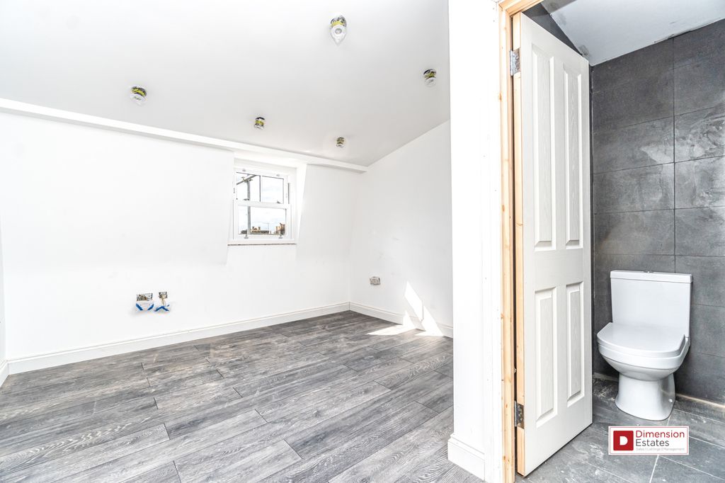 Property photo 1 of 2