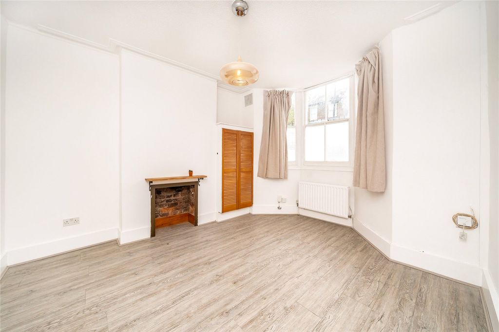 Property photo 2 of 8 Reception Room