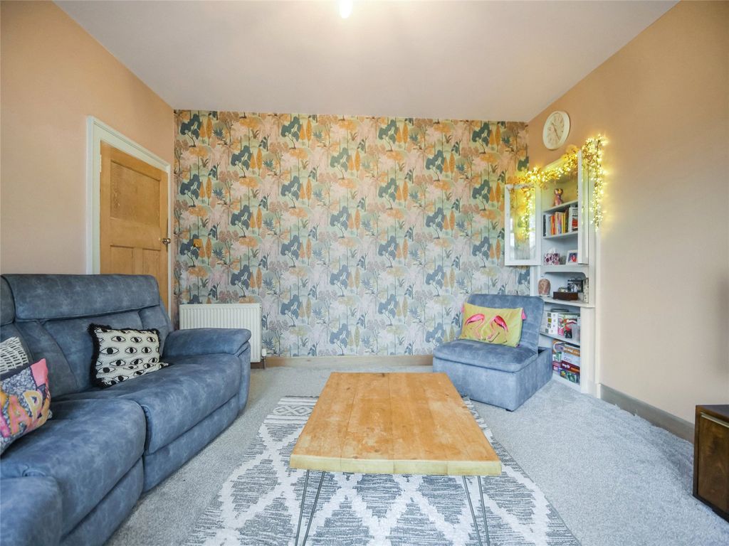 Property photo 3 of 20 Living Room