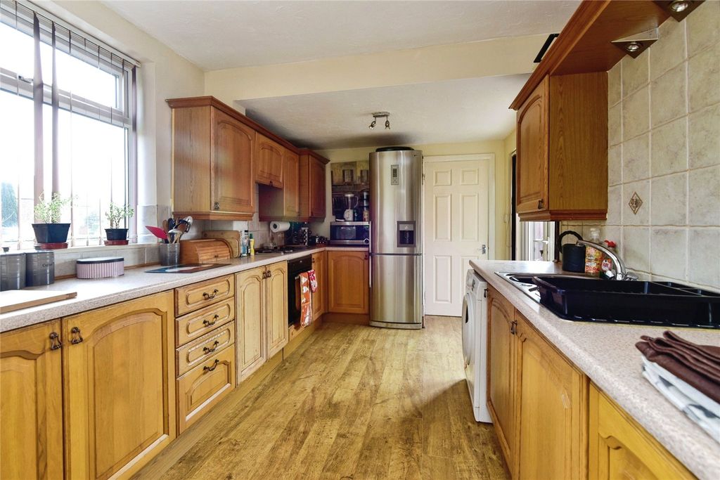 Property photo 3 of 24 Picture No. 33