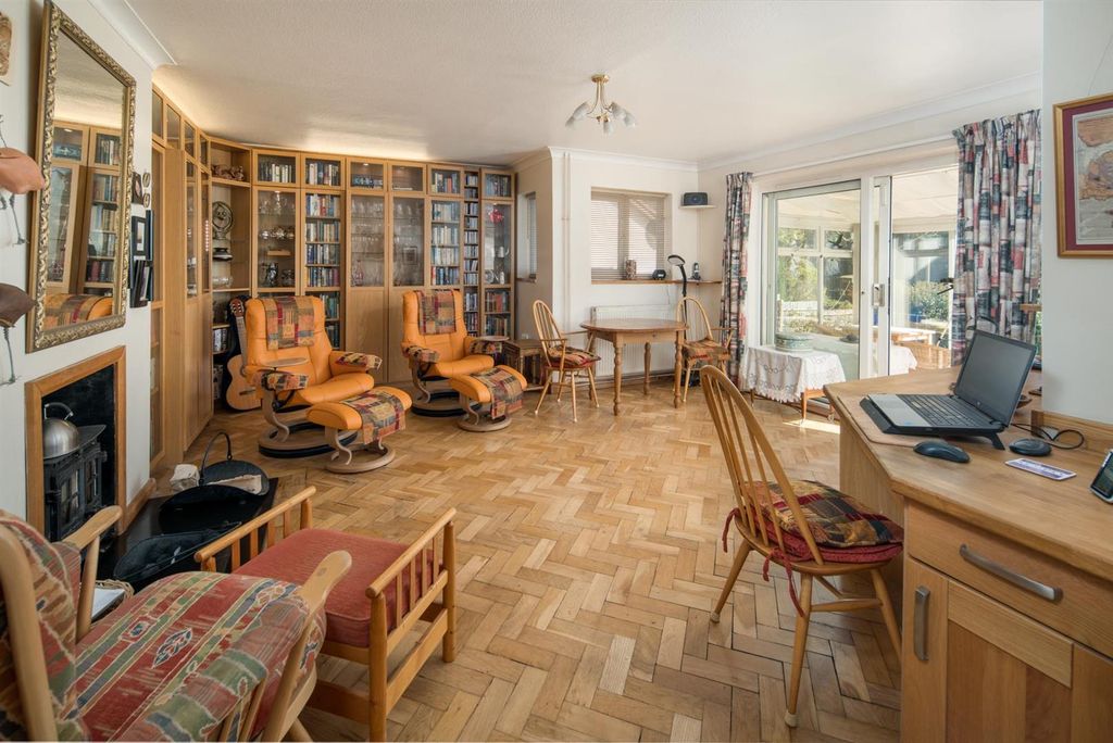 Property photo 2 of 26 Open Plan Living Room