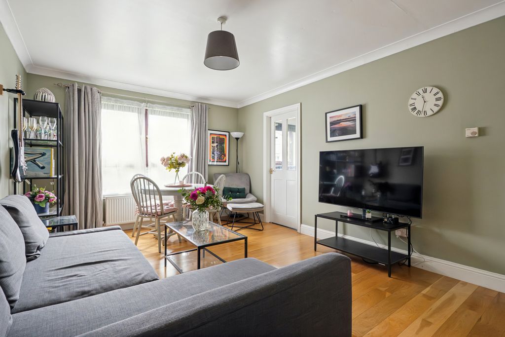 Property photo 3 of 23 3.0